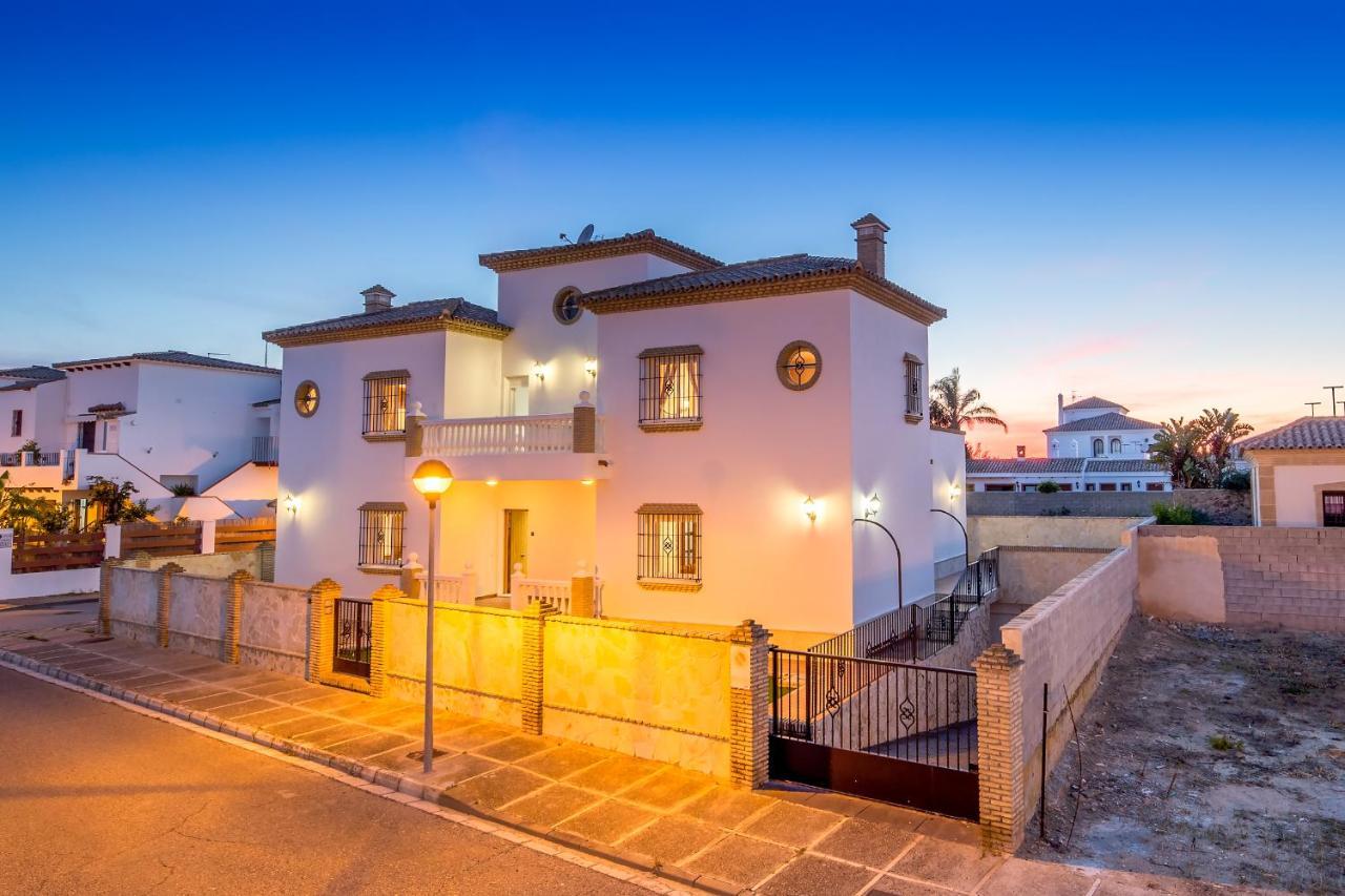 Chalet Adosado Atalaya P Conil De La Frontera Eksteriør billede
