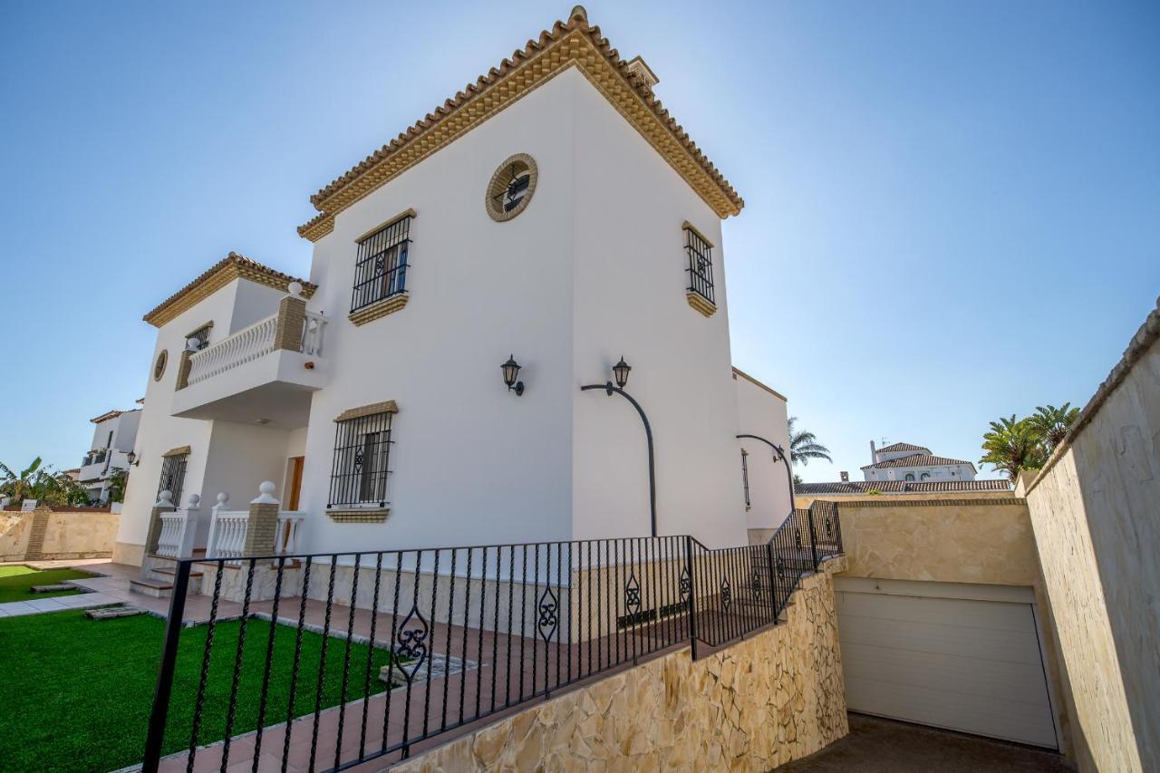 Chalet Adosado Atalaya P Conil De La Frontera Eksteriør billede